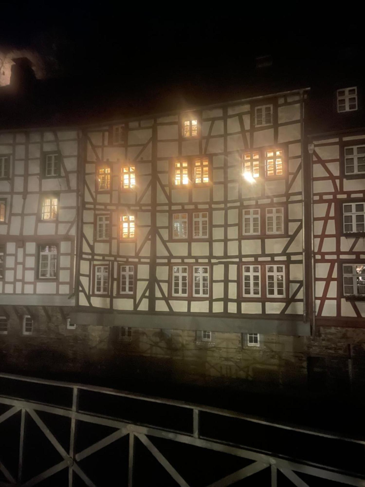 Apartment Rur-Partie Im Haus An Der Rur Monschau Exterior foto